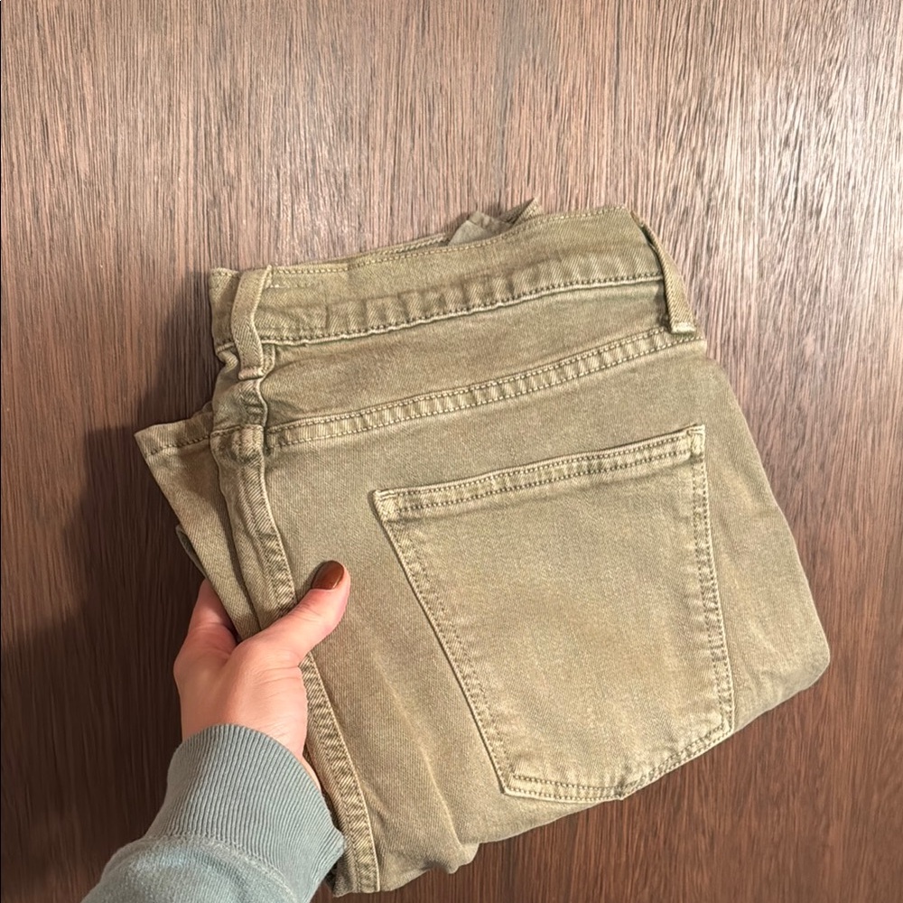 THE GREAT olive green jean